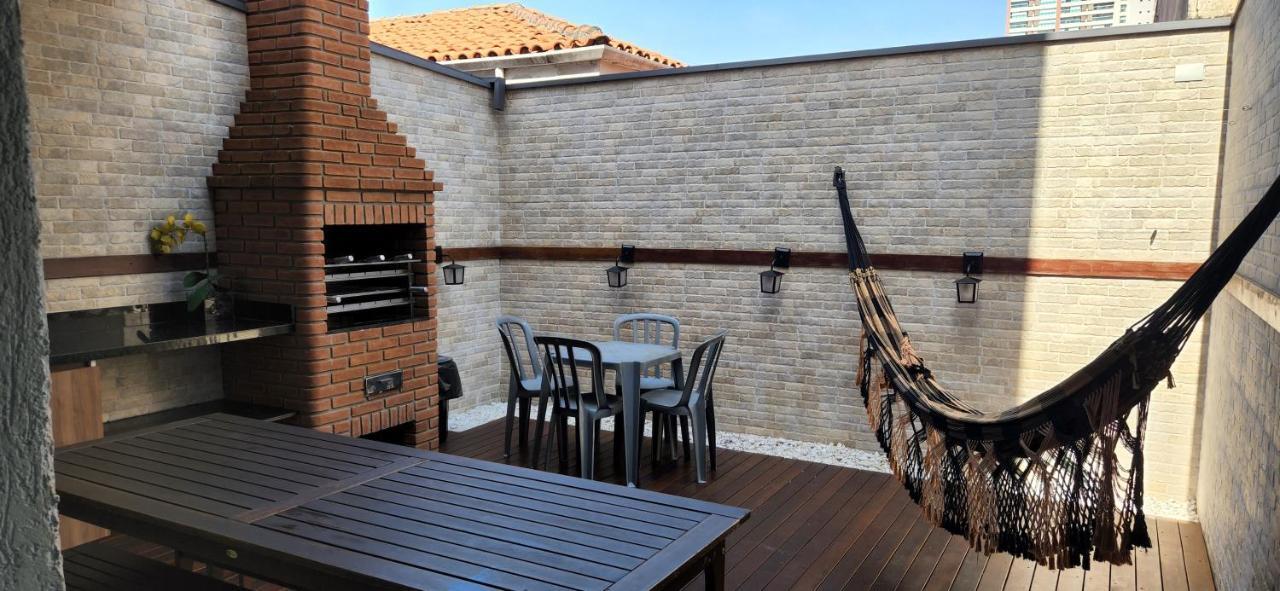 House For 12 People Near Aeroport *