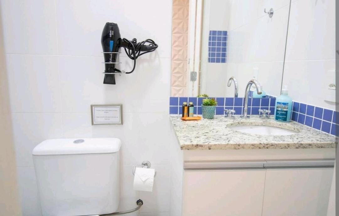 House For 12 People Near Aeroport